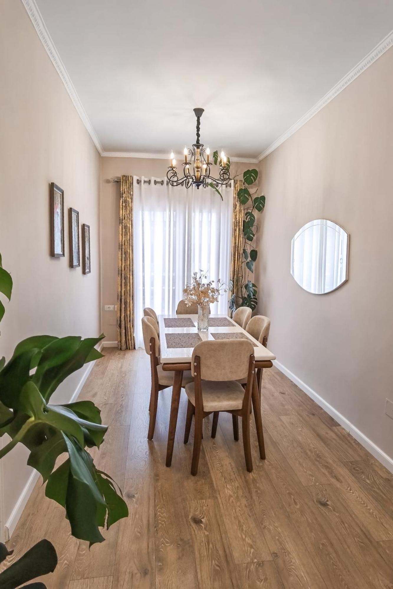 Joni & Joy Center Apartment Berat Bagian luar foto